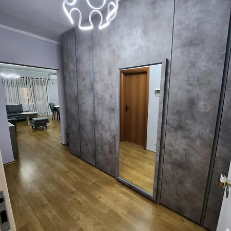 Sky Dwelling דירה טיראנה